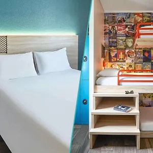 Hotelf1 Paris Ouen Marche Aux Puces Hotel