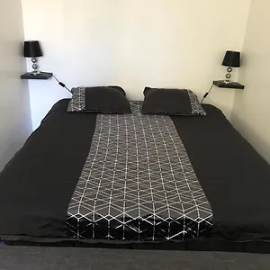  Appartement Studio Richelieu 1 Et Son Parking Privé Frankrijk