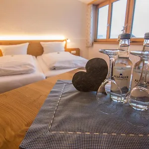 https://gasthof-hirsch-vorderburg.com-bavaria.com